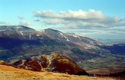 Borrowdale_from_Thorneythwaite_Fell_[70],_Lake_District_607.jpg